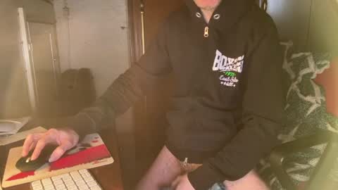 kissofbanned1983 online show from April 5, 5:37 am