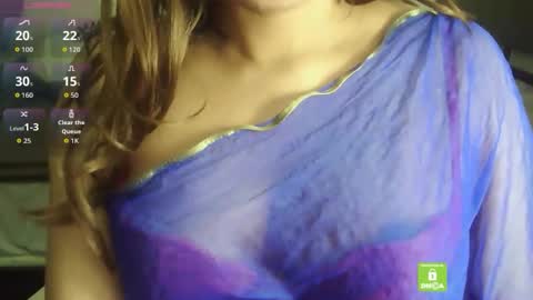 J online show from February 25, 8:45 pm