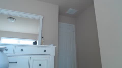 kissthetipofmydick online show from October 27, 7:47 pm