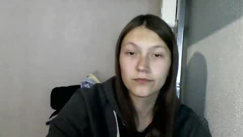 kiti_kitiss online show from October 14, 4:32 pm