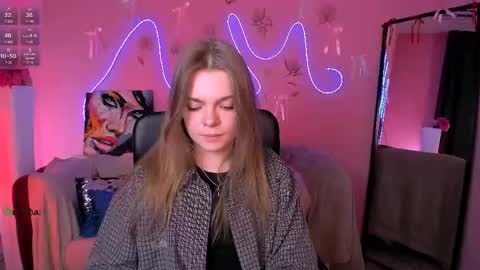 kitniss online show from April 30, 7:41 pm
