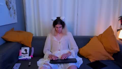 Snapshot of kitsuhi chatting on September 13, 4:09 pm Jackie online show from September 13, 4:09 pm