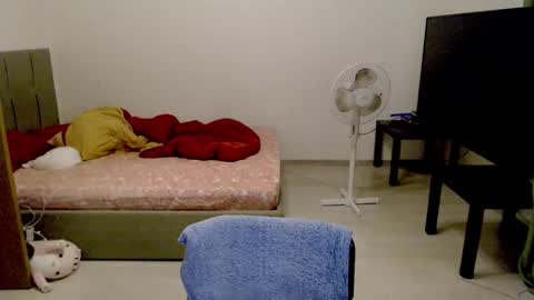 Jennyblonde and Emmabrunette online show from October 28, 2:40 pm