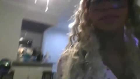 bambi online show from March 25, 4:41 am