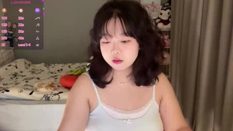 kit online show from November 18, 1:47 pm