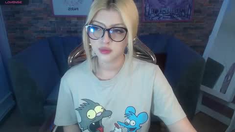 kitty_fox_b online show from March 10, 12:49 pm