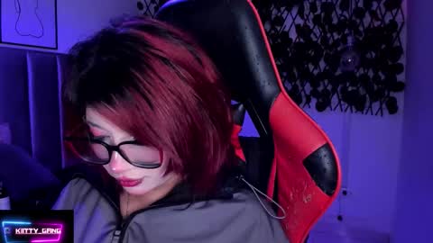 Camila online show from December 4, 4:56 am