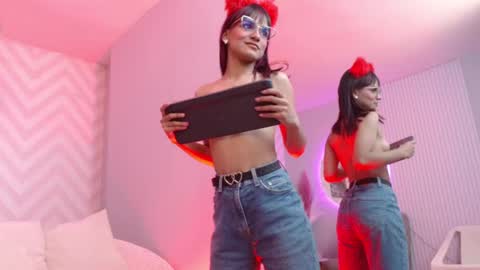 KITTY online show from September 24, 1:40 pm