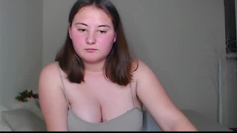  Ariana  online show from January 5, 7:39 pm