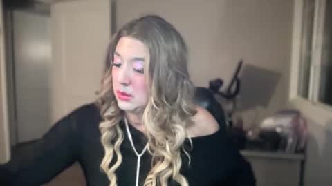 kittysocks88 online show from October 27, 7:08 am