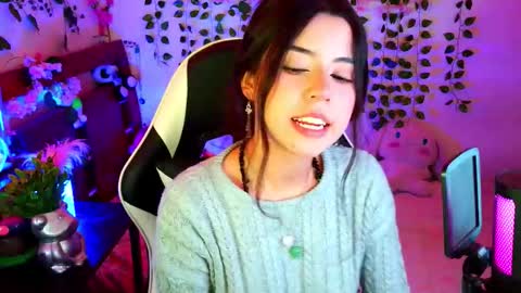 Kittyuwu  online show from November 4, 6:42 pm