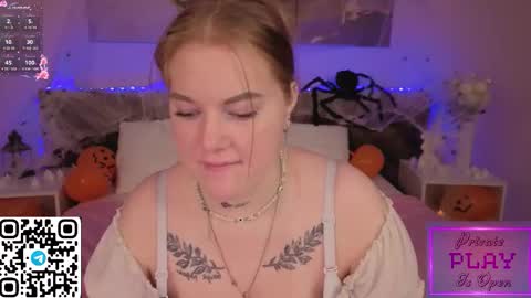 kittyy online show from October 31, 6:25 am