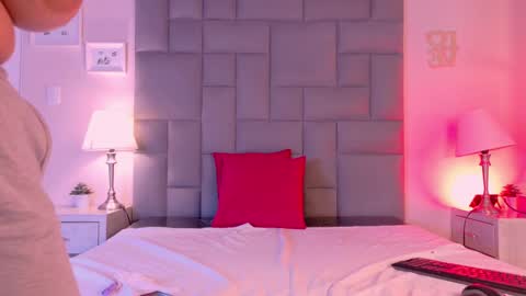 Kitty Hill online show from September 15, 5:09 am