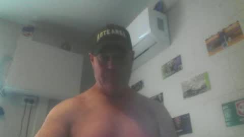kiwiguy19773 online show from June 28, 12:39 am