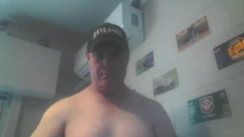 kiwiguy19773 online show from August 3, 12:56 am