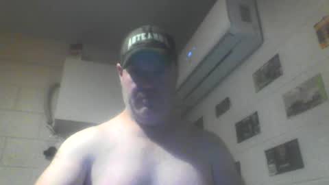 kiwiguy19773 online show from July 16, 7:11 am