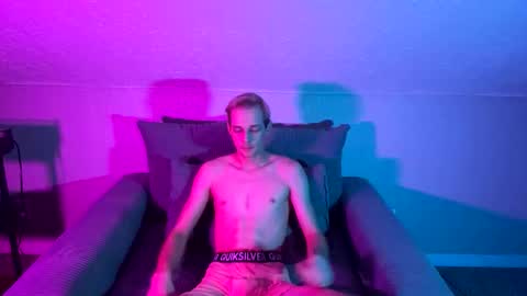 kkyle57 online show from December 22, 6:31 am