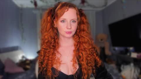 Klementinafanslyklementina6661 online show from April 2, 7:21 pm