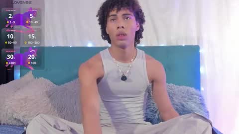 KLEO online show from December 21, 11:33 pm