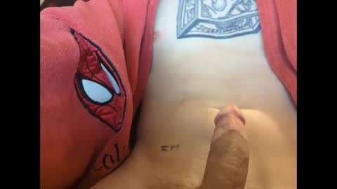 Snapshot of kniloc chatting on February 20, 1:36 am kniloc online show from February 20, 1:36 am