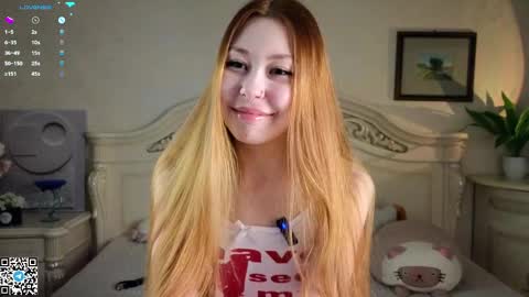 Sakura  Azumi online show from March 8, 1:36 pm