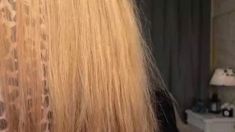 Sakura  Azumi online show from February 9, 1:46 pm