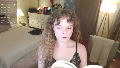 knowlita  online show from December 6, 9:16 am