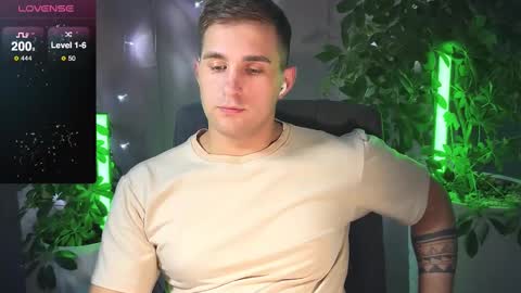 Sweet boy online show from March 6, 9:42 pm