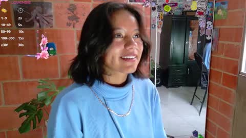 Snapshot of komatsu_ chatting on March 5, 8:10 pm  Komatsu Lilith online show from March 5, 8:10 pm