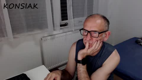 Komsiak online show from September 13, 9:28 pm