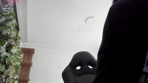 Kora Red online show from April 4, 2:24 pm