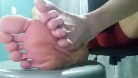 Koto Bombon online show from August 4, 4:52 am