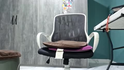 Koto Bombon online show from April 18, 1:07 am