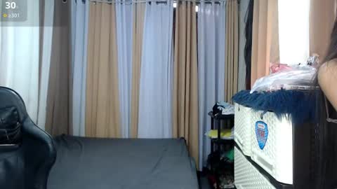 kourtneyluv online show from March 21, 5:13 am