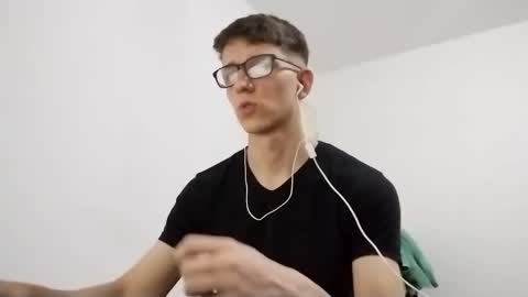 Facu online show from January 7, 11:56 pm