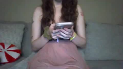 kr3amykay online show from January 14, 6:21 am