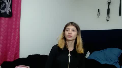 kratos_and_afrodita online show from February 4, 11:19 pm