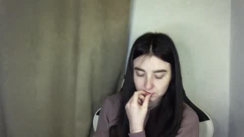 Kris online show from February 25, 2:20 pm