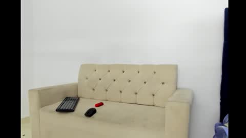 kriss mate online show from March 21, 8:19 am