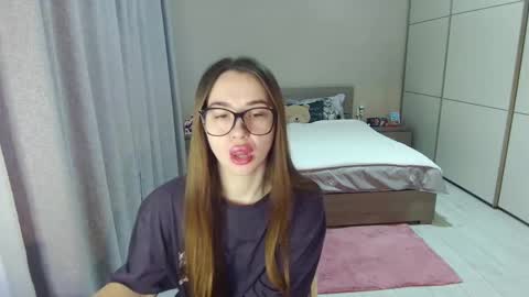 twitter    Annemarye 23 online show from December 23, 7:58 am