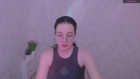 Kristen online show from March 6, 9:52 am