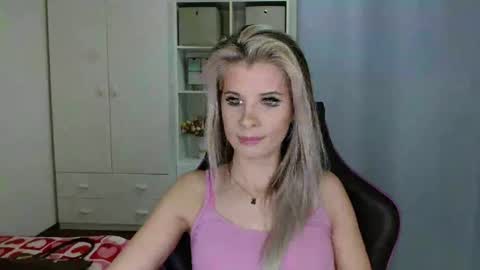 KristineAmore online show from February 9, 7:23 am