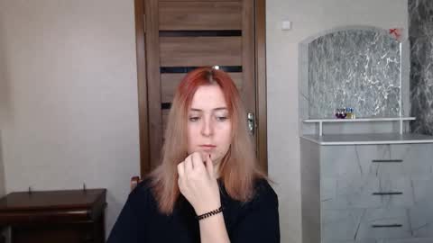 Snapshot of kristy_fran chatting on September 25, 11:39 am Kristy online show from September 25, 11:39 am