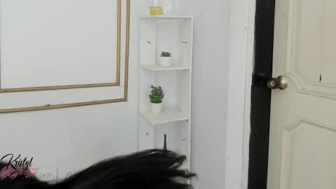 Cristina online show from November 22, 7:34 pm