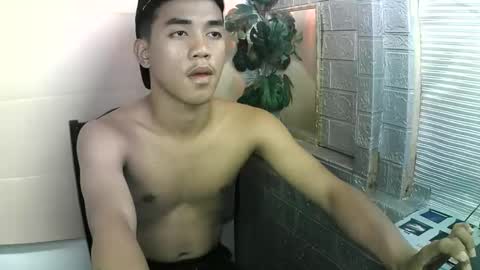 kritthanarkorn online show from November 15, 4:19 pm