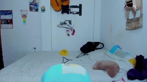 Snapshot of kroline_20 chatting on February 11, 2:46 am Kroline  online show from February 11, 2:46 am
