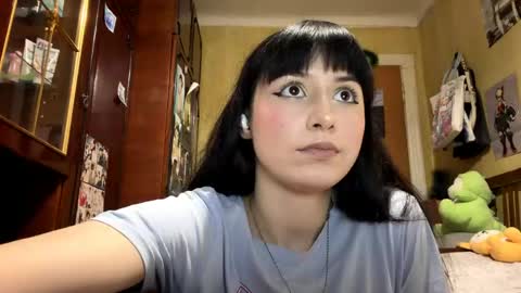 Mira online show from April 15, 8:53 pm