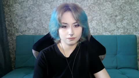 Alice online show from April 15, 2:31 pm