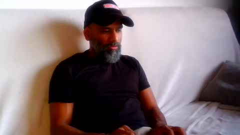 Ohm. online show from April 17, 11:40 pm