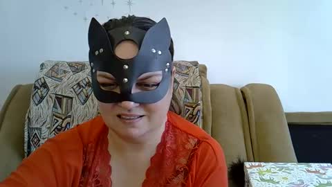 kurkuma_ online show from February 18, 1:33 pm